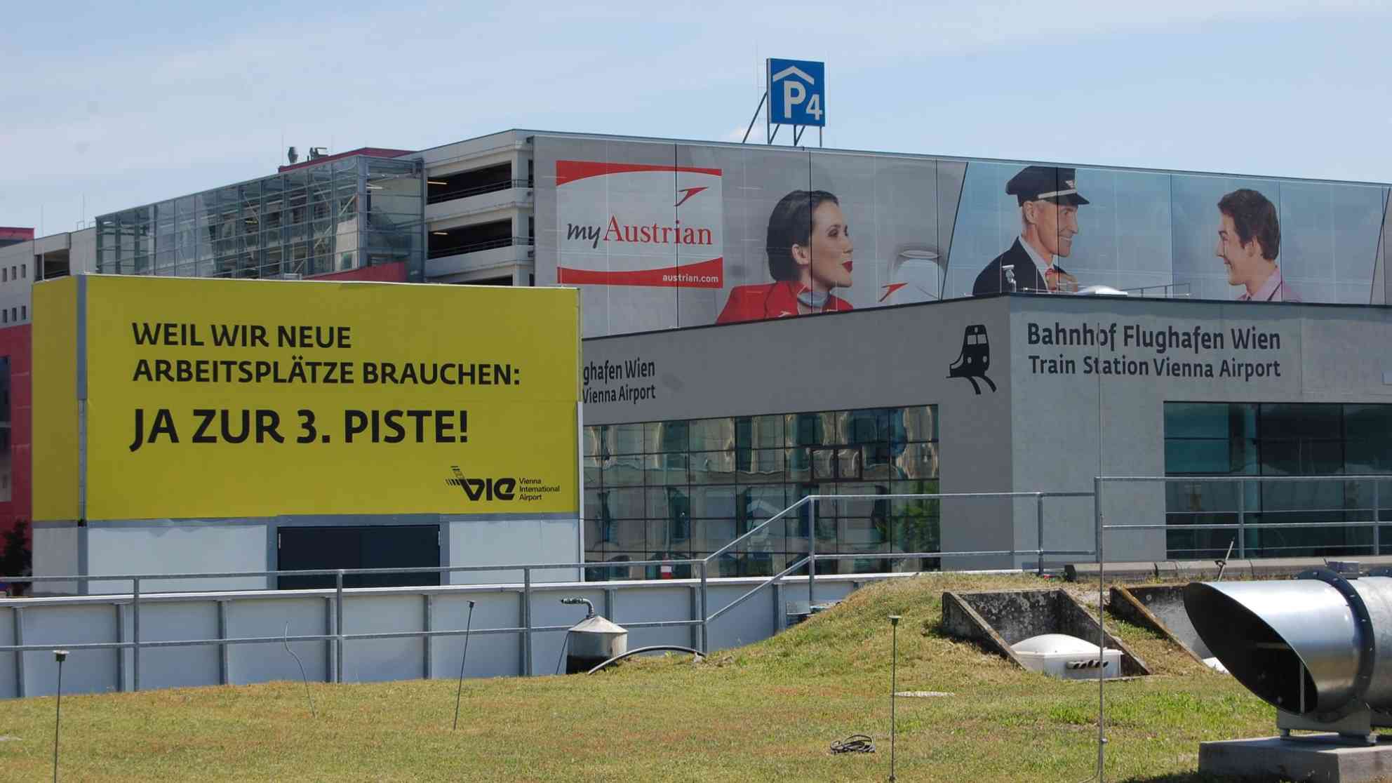 Der Flughafenbetreiber macht überdeutlich klar, was sein Ziel ist. Foto: BR | Stephan Ozsvath