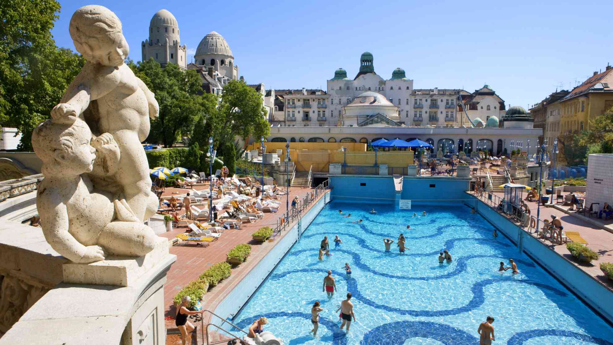 Das Gellert-Bad in Budapest ist eines der bekanntesten Heilbäder der Hauptstadt. Foto: picture alliance | Bildagentur-online