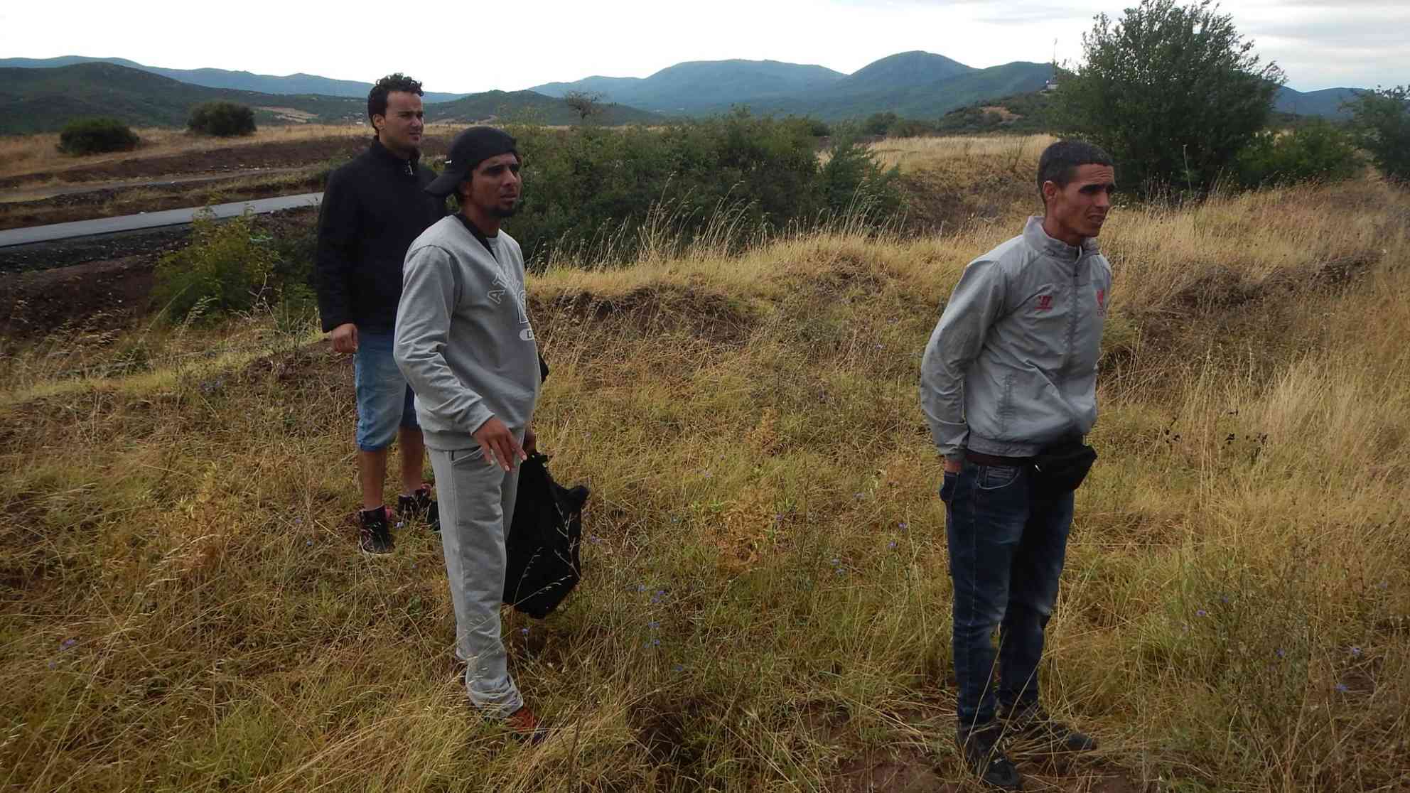 Immer wieder versuchen Menschen ohne gültige Papier über die grüne Grenze von Griechenland nach Mezedonien zu kommen. Foto: BR | Schaban Bajrami