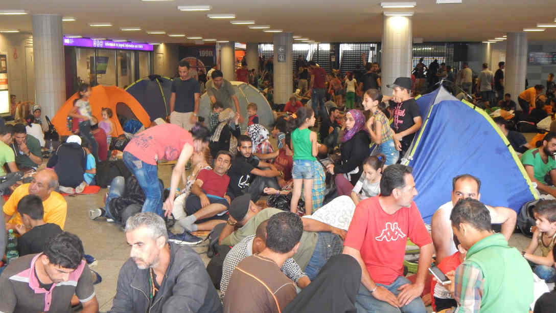 Die Menschen waren ratlos, niemand wusste wie es weitergehen sollte.(September 2015) Foto: BR | Attila Poth