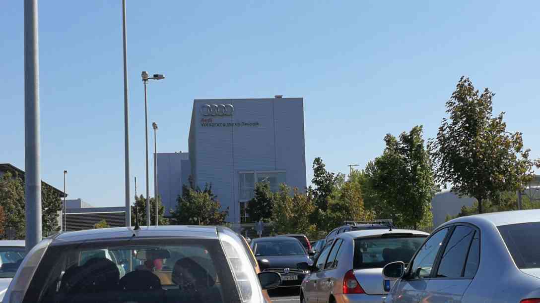 Der Automobilhersteller AUDIO im ungarischen Györ beschäftigt rund 11.000 Menschen. Foto: BR | Attila Poth