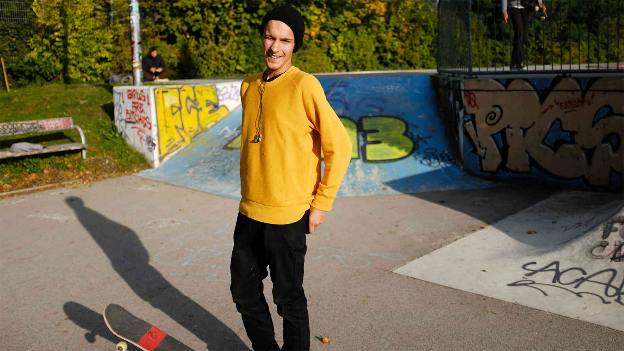 Benny (18) hat den Eindruck, dass im Wahlkampf nur noch gestritten wird. Es werde nur gehetzt und sich gegenseitig fertig gemacht, um Politik gehe es nicht wirklich. Themen, die ihn interessieren, haben im Wahlkampf kaum stattgefunden, sagt er. Foto: BR | Srdjan Govedarica