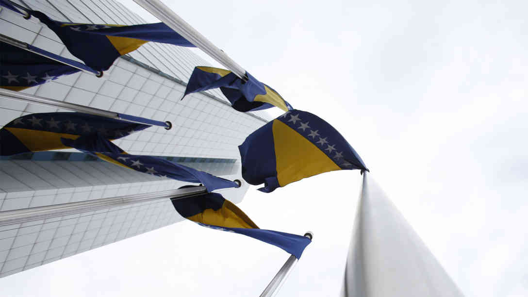 Über 150.000 Menschen haben Bosnien und Herzegowina seit 2013 verlassen, das sind etwa 4% der Gesamtbevölkerung. Foto: picture alliance | AP Photo