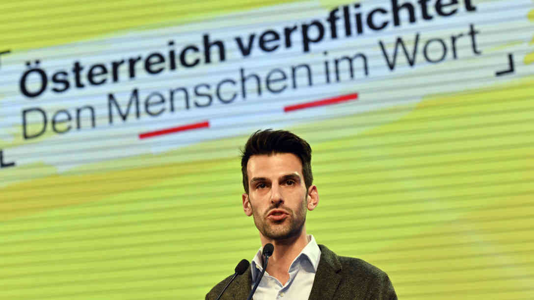 Der Spitzenkandidat der FPÖ Niederösterreich Udo Landbauer anlässlich des Neujahrstreffen der FPÖ mit Wahlkampfauftakt zur Landtagswahl am 13. Januar 2018 in Vösendorf. Foto: picture alliance | APA | picturedesk.com