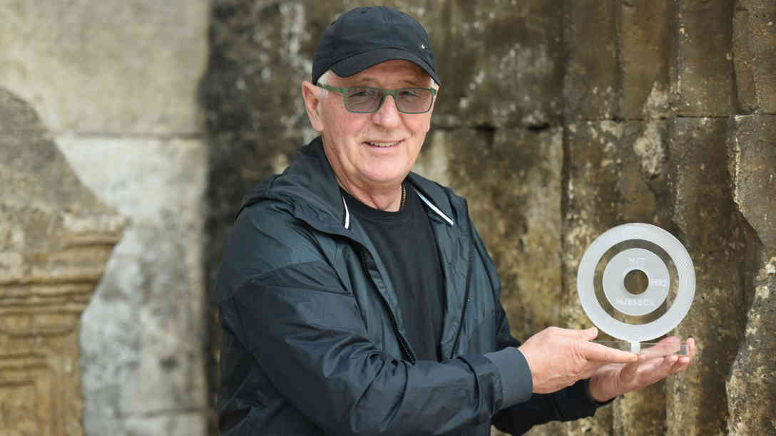 Der kroatische Popsänger Oliver Dragojevic, hier auf einem Archivbild, ist letzten Sonntag in Split gestorben. Foto: picture alliance | PIXSELL