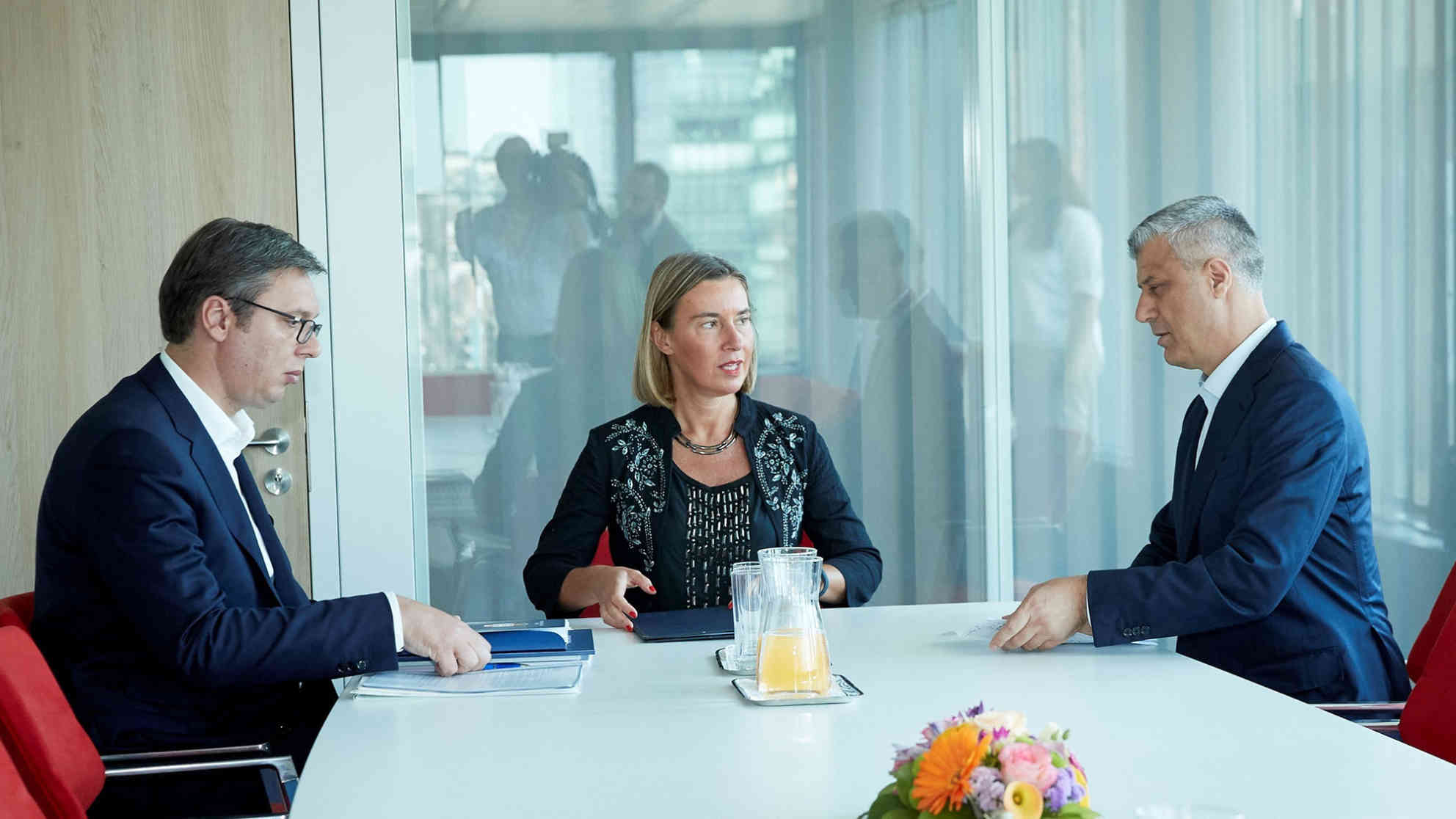 Federica Mogherini, Kosovarischer Präsident Hashim Thaci, Serbischer Präsident-Aleksandar Vucic Foto: Picture alliance