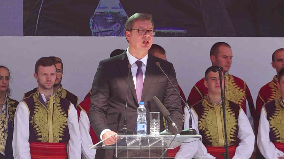 Serbiens Präsident Aleksandar Vucic bei seinem Besuch im Nord-Kosovo Foto: BR