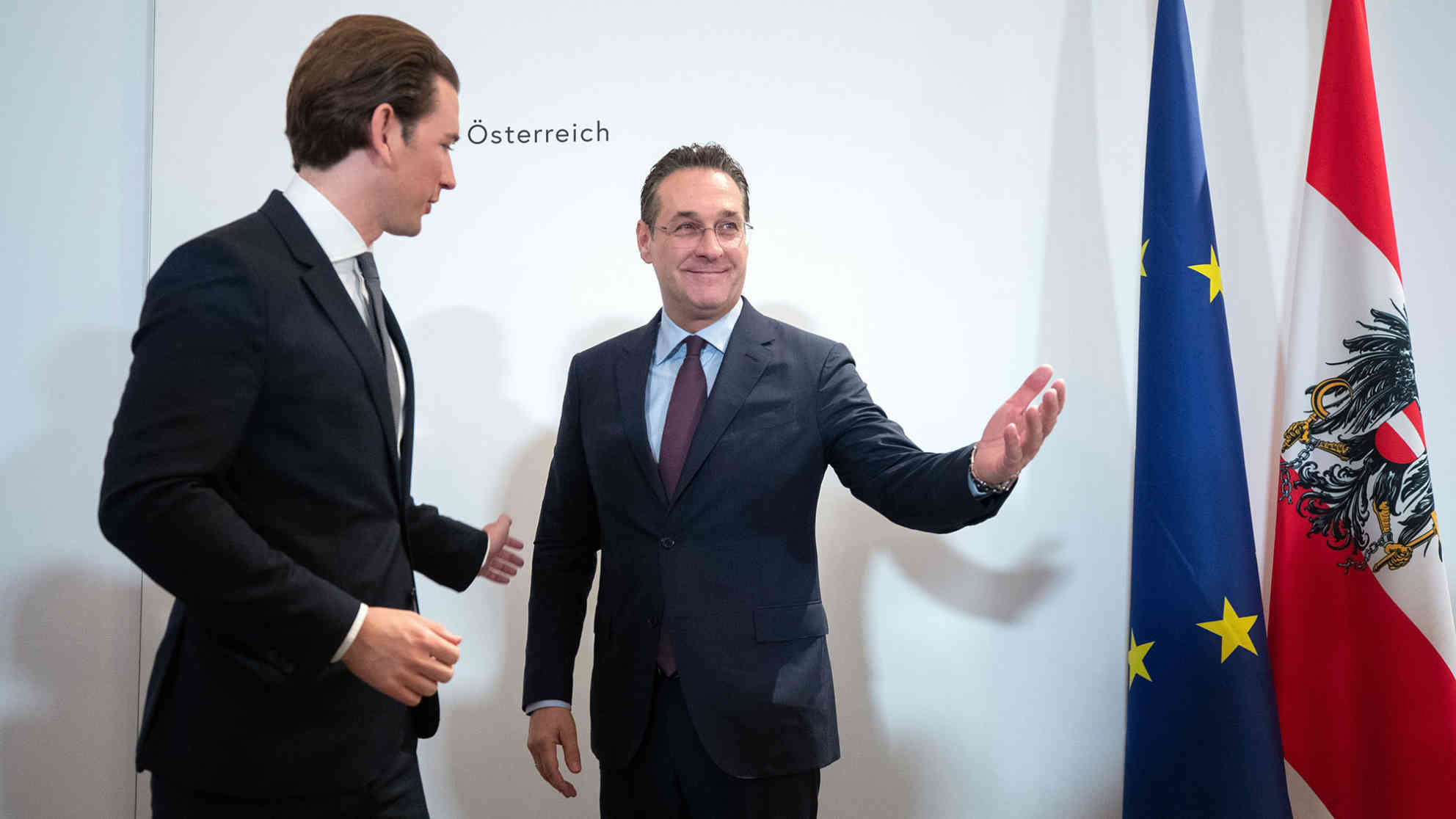Der österreichische Bundeskanzler Sebastian Kurz (ÖVP) und Vizekanzler Heinz-Christian Strache (FPÖ) im Rahmen der Jahresbilanz-Pressekonferenz der Bundesregierung am Dienstag, 4. Dezember 2018, in Wien. Foto: picture alliance | APA | picturedesk.com
