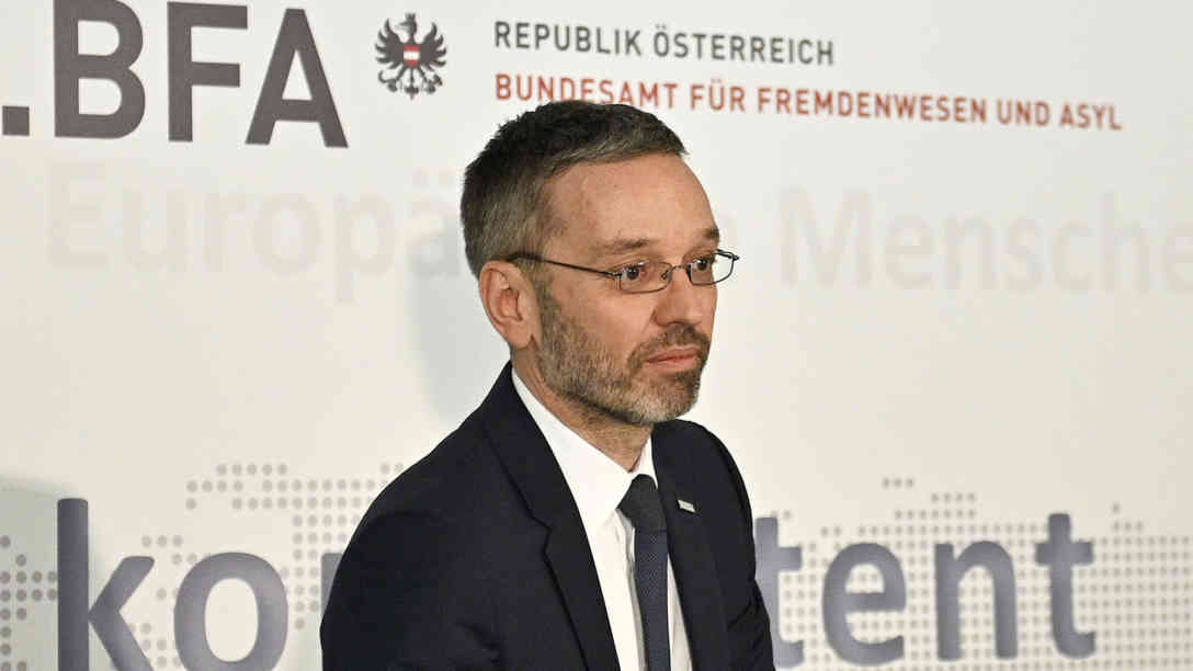 Innenminister Herbert Kickl (FPÖ) bei einer Pressekonferenz des österreichischen Innenministeriums zur Jahresbilanz 2018 des Bundesamts für Fremdenwesen und Asyl (BFA) am Donnerstag, 24. Jänner 2019 in Wien. Foto: picture alliance | APA | picturedesk.com