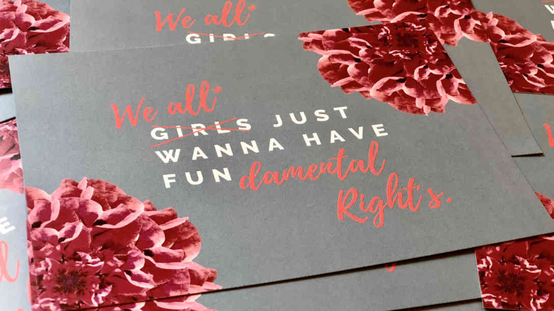 Flyer vom Frauenvolksbegehren 2.0. Foto: BR | Vera Gasber