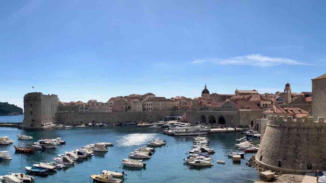 Dubrovnik gehört zu den touristischen Hotspots Europas und nur in den ersten zwei Monaten des Jahres sind die Einheimischen weitestgehend unter sich. Foto: BR | Gordan Godec
