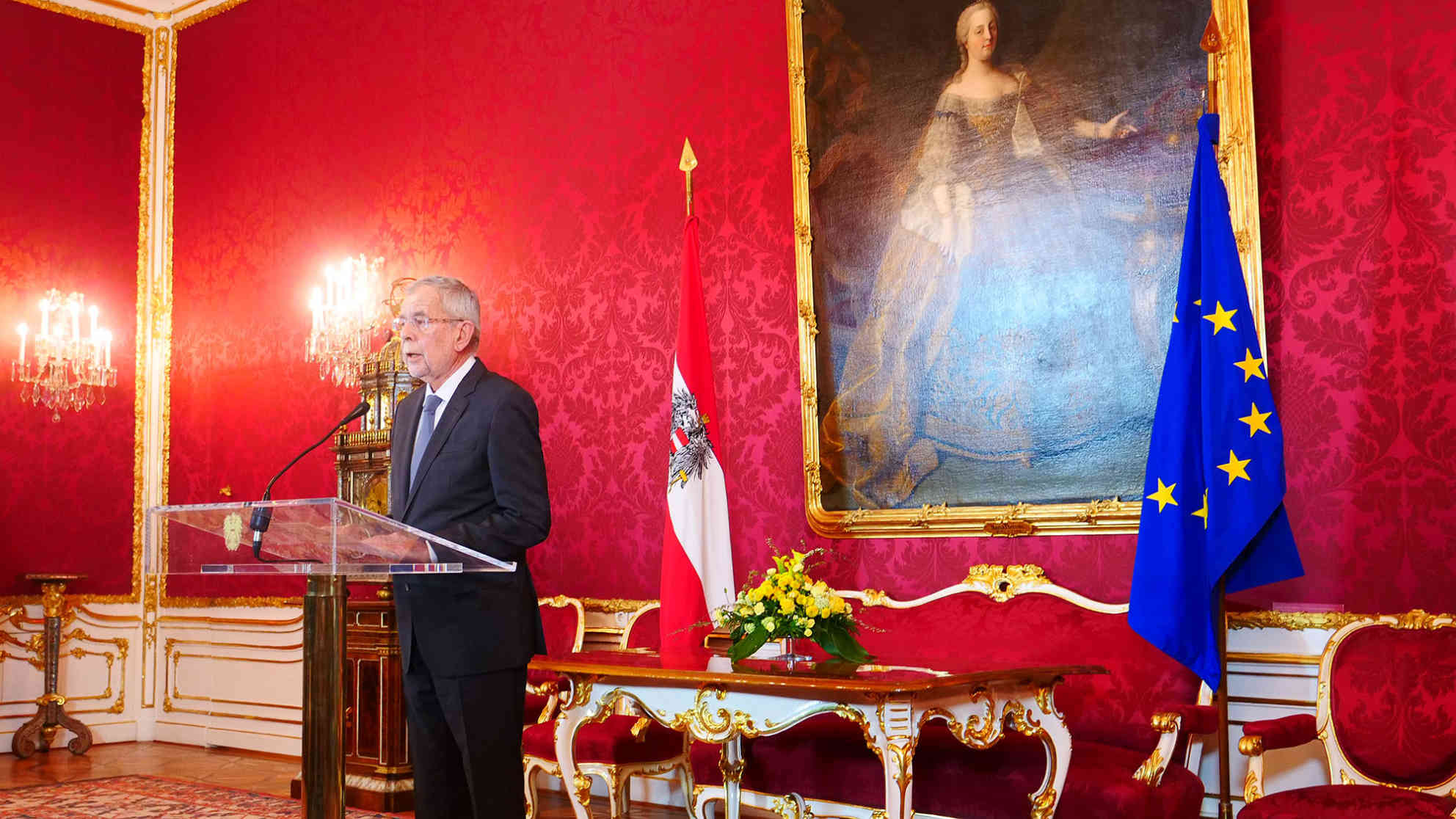 Bundespräsident Van der Bellen bei einer Pressekonferenz am 21.05.2019 in der Hofburg. Er gibt die Absetzung von Innenminister Kickl bekannt. Foto: BR | Vera Gasber