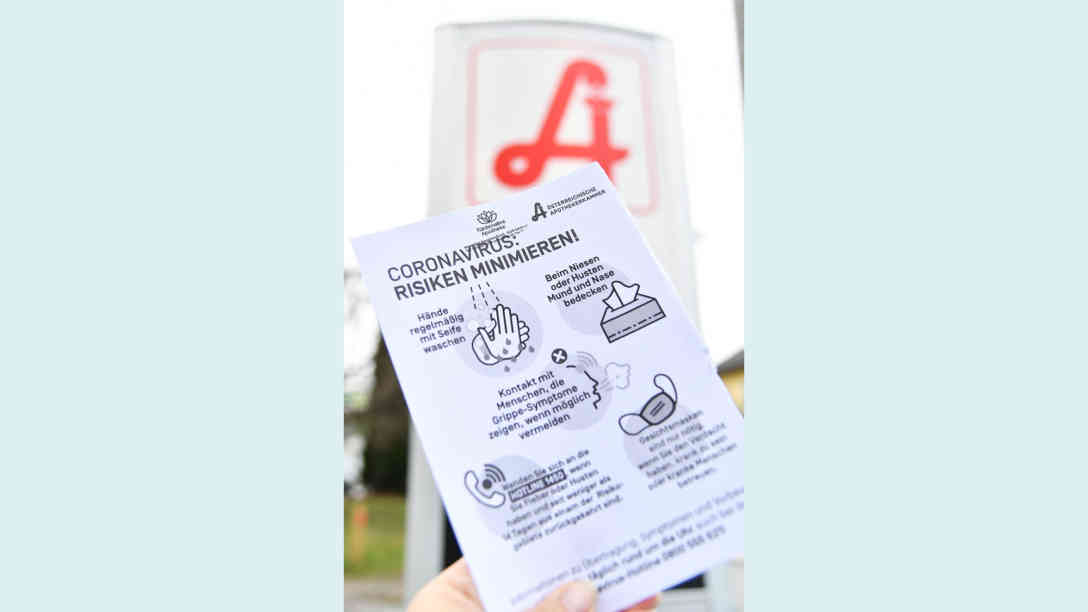 Ein Coronavirus-Informationsblatt der Österreichischen Apothekerkammer. Foto: picture alliance | APA | picturedesk.com