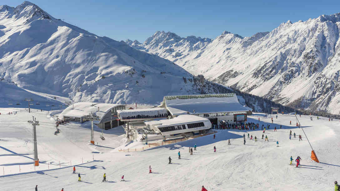 Flimjochbahn und Idjochbahn im Skigebiet Silvretta Arena bei Ischgl in Tirol. Foto: picture alliance | imageBROKER